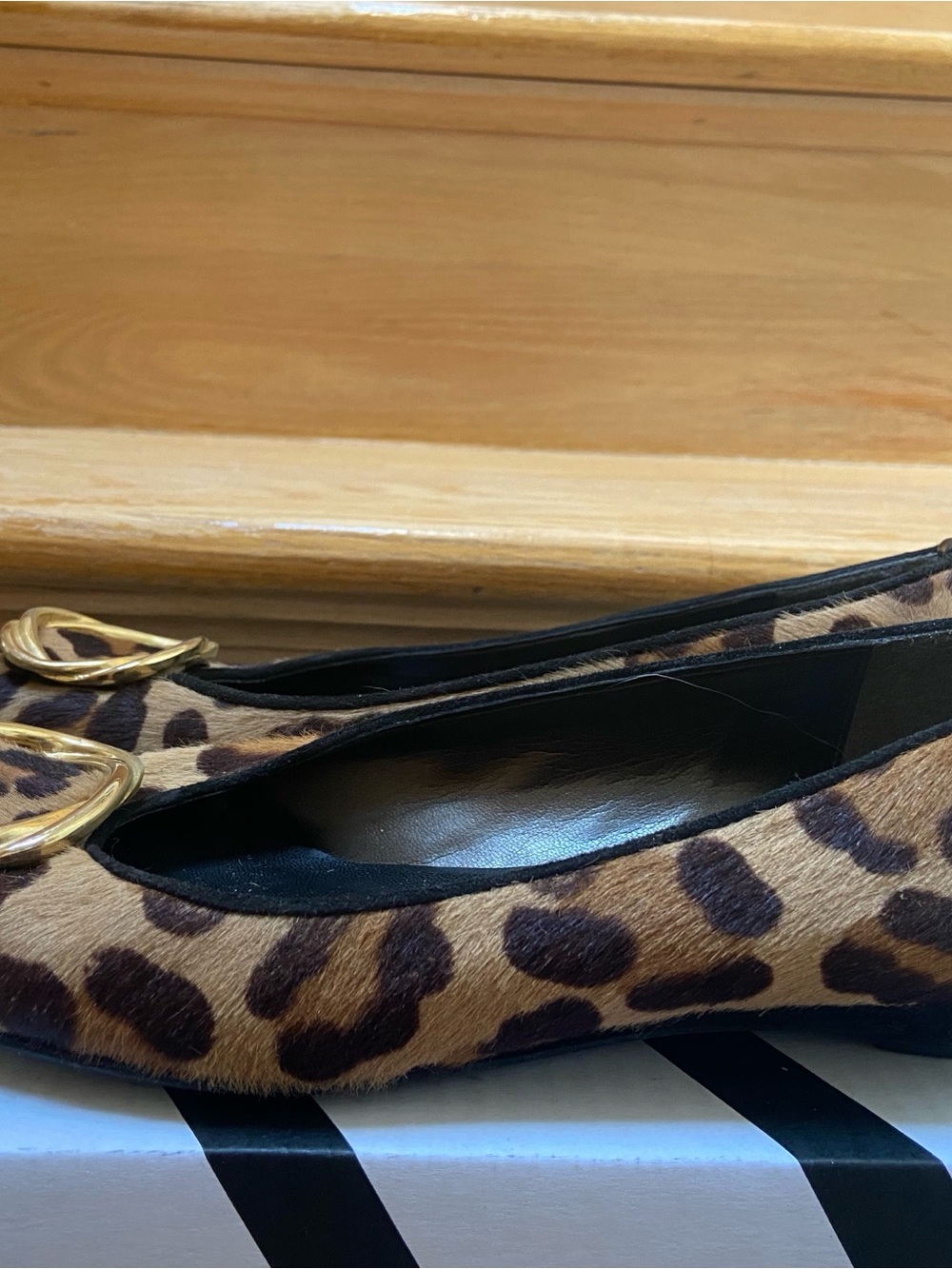 Stuart Weitzman leopard print flats - Picture 4 of 7